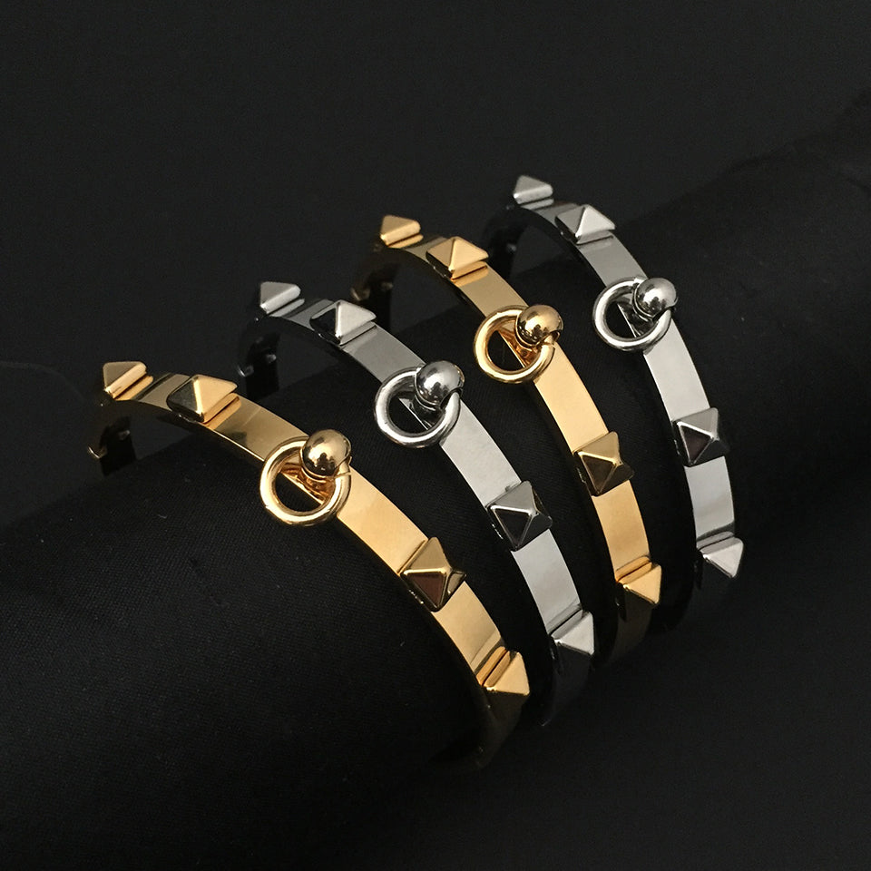 PULSERA PYRAMIDS