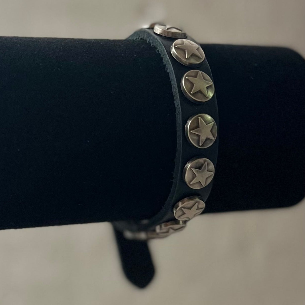 PULSERA STARS BLACK
