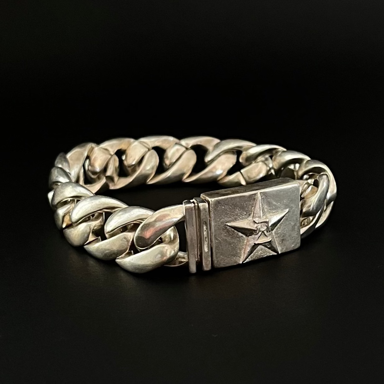 PULSERA STAR BOLD