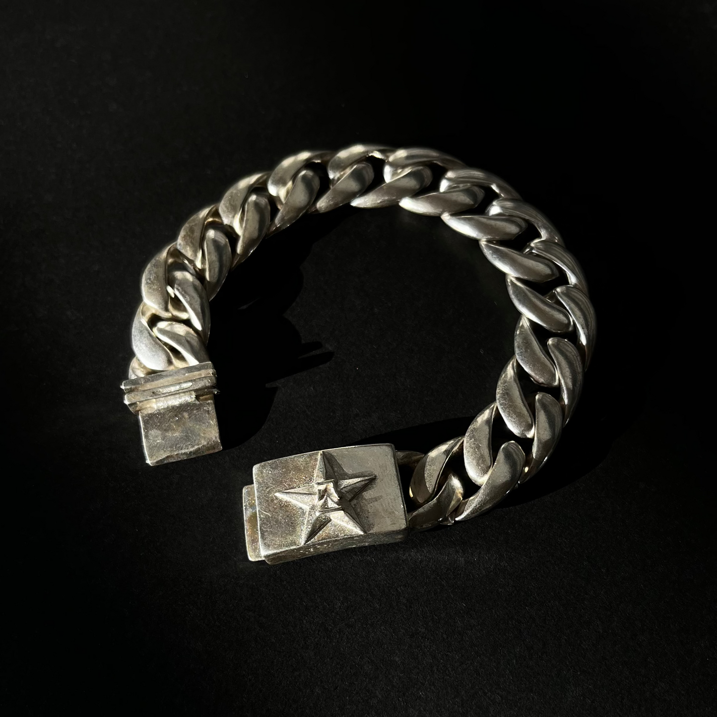 PULSERA STAR BOLD