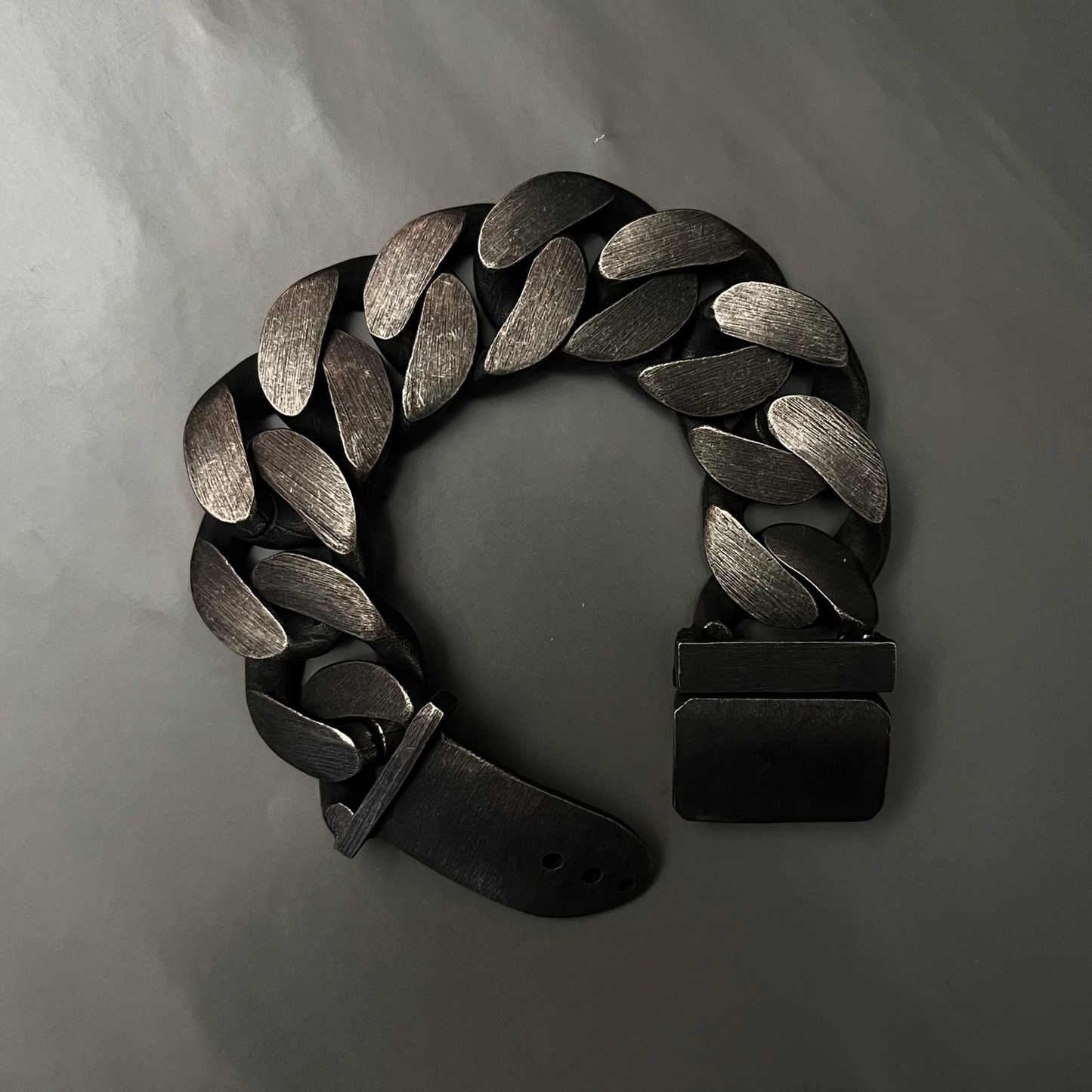 PULSERA BOLD BLACK