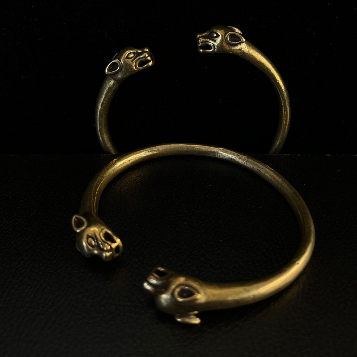 ESCLAVA LEOPARDOS BRONCE