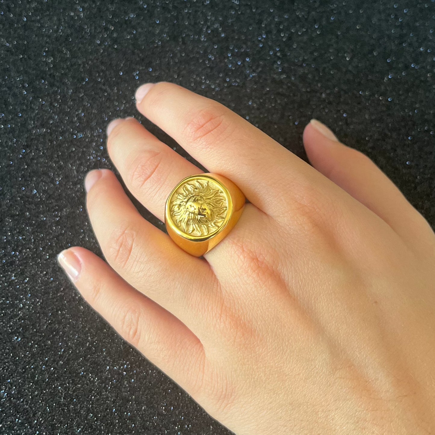 ANILLO LEON