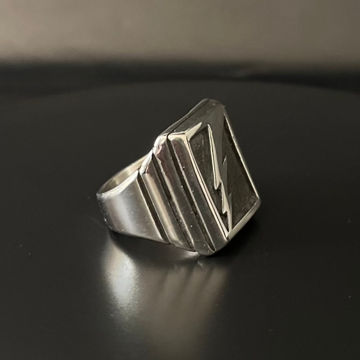 ANILLO SELLO RAYO II