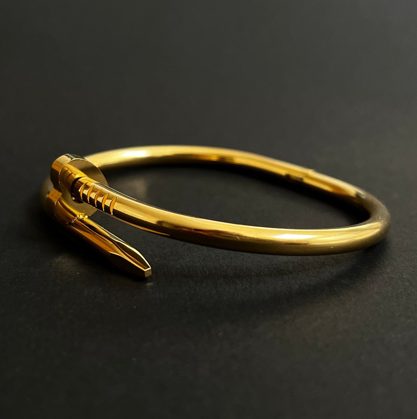 PULSERA CLAVO I