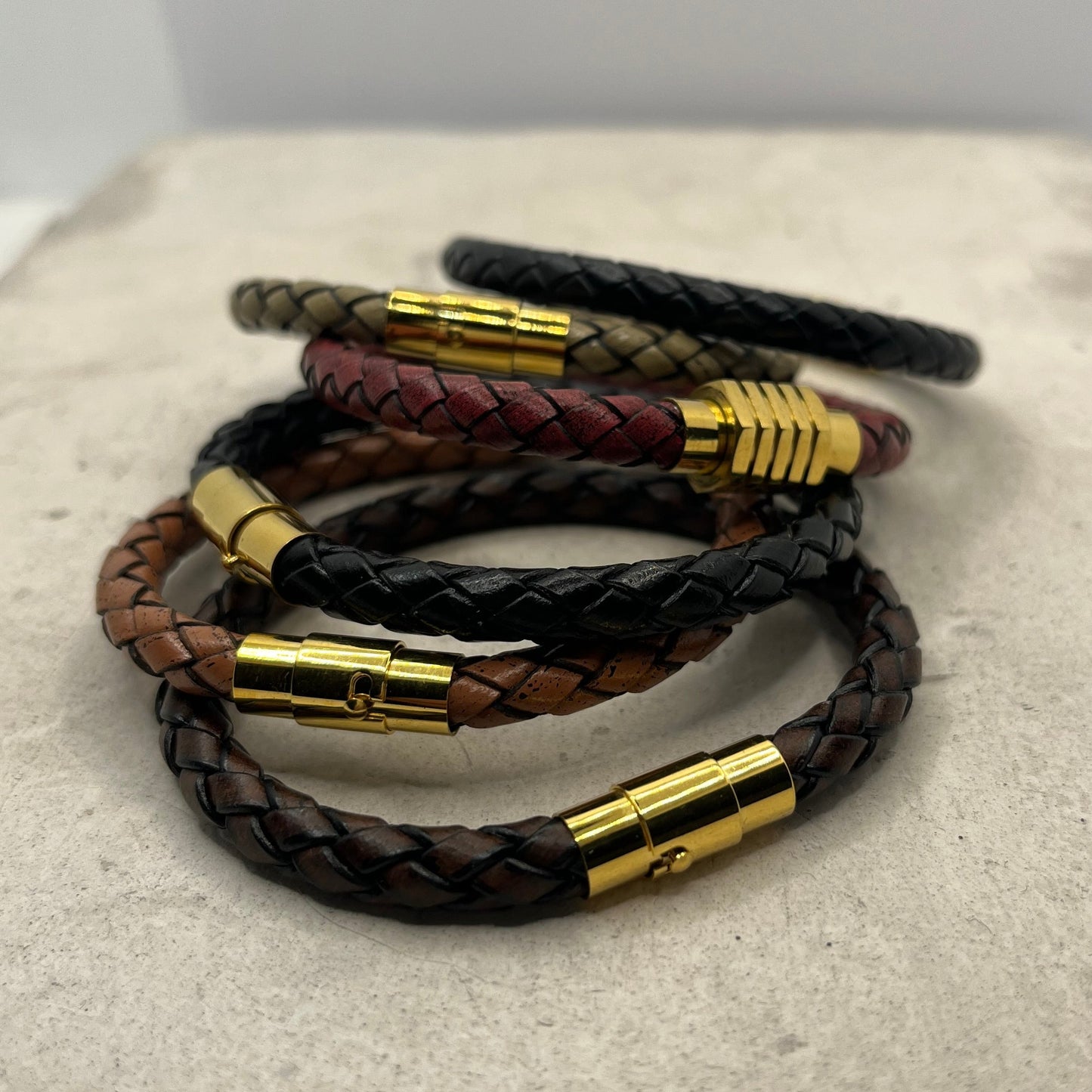 PULSERA PELLE RED IT
